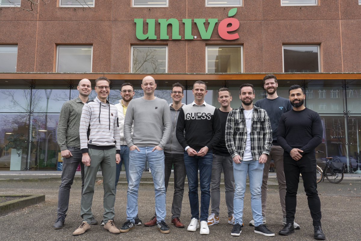Dit is het APP team van Univé. Daar plukt u de vruchten van! Heerlijk om met dit team te werken. Benieuwd naar de APP? Ook niet Univé leden kunnen ‘m nu downloaden! #digitaletransformatie #app #development #unive #leden #zwolle