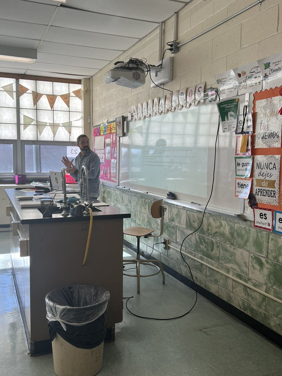 BTPSLearns's tweet photo. #ProDaySpotLight #ElemEDCamp Self Regulation and Mindful Approaches to Stress in the workplace https://t.co/4cAmmB4lXn