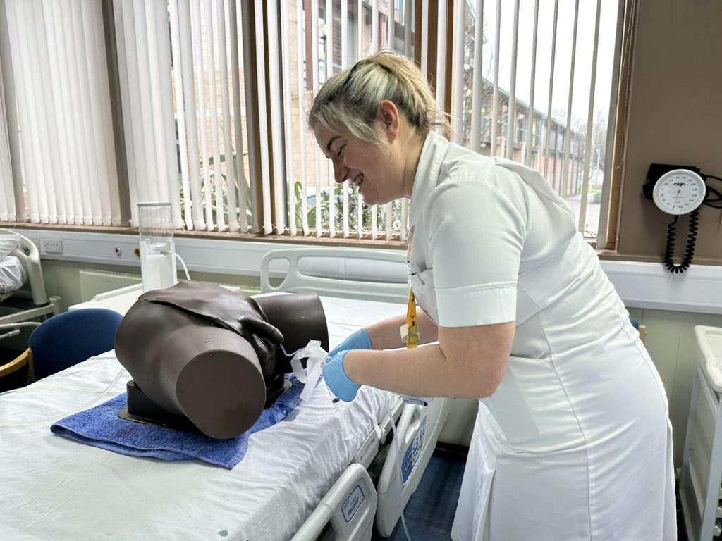 SuzLittle17's tweet photo. Great day with UoC March 23 FdSc Nursing Associate’s completing clinical skills 💉 https://t.co/IByxGZS3gC