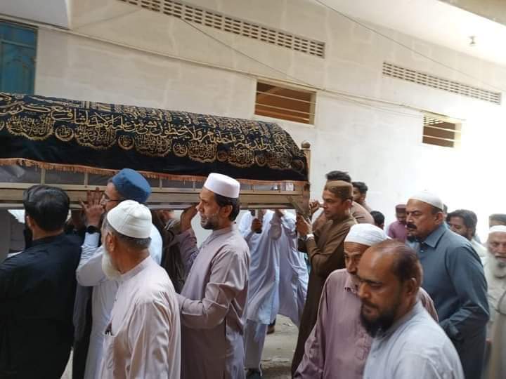 KashifTahi64218's tweet photo. موسیٰ فاؤنڈیشن کے چیئرمین اور وائس چیئرمین یوسی 8 آصف موسیٰ کی بلال پبلک ہائر سیکنڈری اسکول کے اونر پرنسپل محمد بلال کے والد محترم حاجی محمد صدیق کے جنازے میں شرکت... اللہ پاک مرحوم کی کامل مغفرت فرمائے آمین
#AsifMoosa #uc8 #Baldiatown #ps112 #pppdigitalsindh https://t.co/fTDFlALNA5