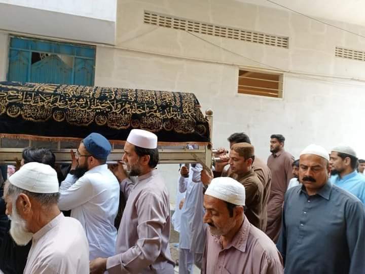 KashifTahi64218's tweet photo. موسیٰ فاؤنڈیشن کے چیئرمین اور وائس چیئرمین یوسی 8 آصف موسیٰ کی بلال پبلک ہائر سیکنڈری اسکول کے اونر پرنسپل محمد بلال کے والد محترم حاجی محمد صدیق کے جنازے میں شرکت... اللہ پاک مرحوم کی کامل مغفرت فرمائے آمین
#AsifMoosa #uc8 #Baldiatown #ps112 #pppdigitalsindh https://t.co/fTDFlALNA5