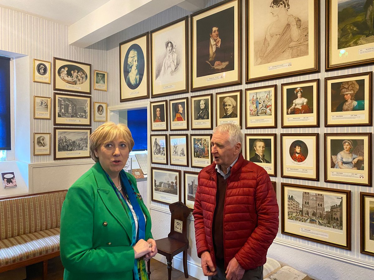 Minister Heather Humphreys paid a courtesy visit to us @medgecentre today. Had an opportunity to view our most recent acquisitions, Maria Edgeworth letters from 1815 discovered in the USA @Longfordlibrary @longfordtouris1