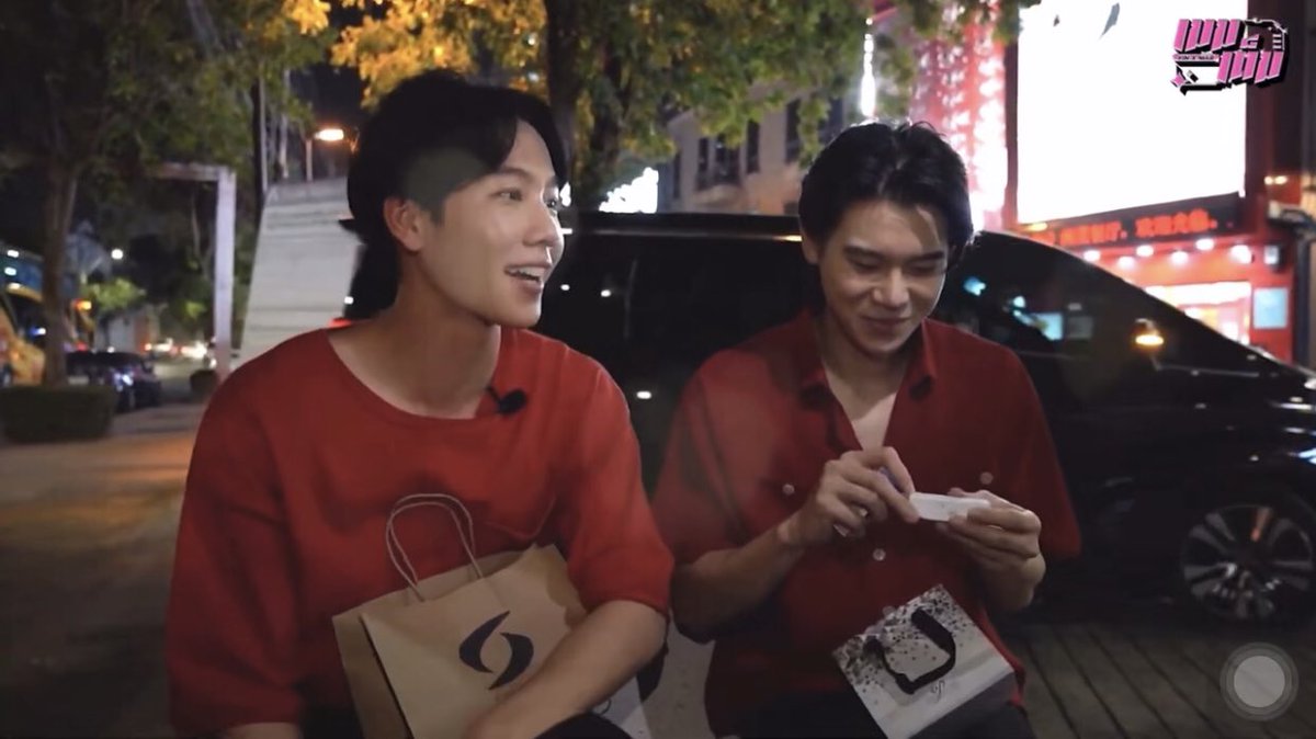 lover_yinwar's tweet photo. หยิ่นวอร์ส่งความบริสุทธิ์ใจมาถึงหัวใจเราจริงๆอะ ตอนหยิ่นพูดคือมันก็อีโมใช่ย่อยอะ ละชั้นจะเหลืออะไรวะ ปกติหยิ่นไม่ค่อยพูดด้วยซ้ำ  แต่ครั้งนี้น้องพูด จนนี้แบบ โฮร ร้องไห้เลย แบบที่เคยบอกแหละว่า หยิ่นวอร์รักกันมากกว่าที่หมูยอคิด ไม่ผิดเลย 
 #เมมเต็มEP12 
#yinyin_anw  #warwanarat https://t.co/VnPM8jBUfd