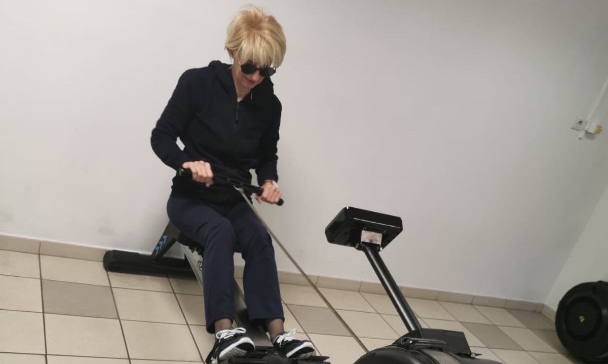 ESL_59_HDF's tweet photo. "🏋️‍♀️ Aujourd’hui, lors de notre séance APA, nous avons travaillé l’#équilibre, renforcement et le #cardio. 💪
Nous adaptons également l’évolution du programme en fonction des niveaux et de l’évolution de nos adhérents. 👟📈"
#Fitness #EnForme #cud #dunkerque #santé https://t.co/XX7ofdpFCD