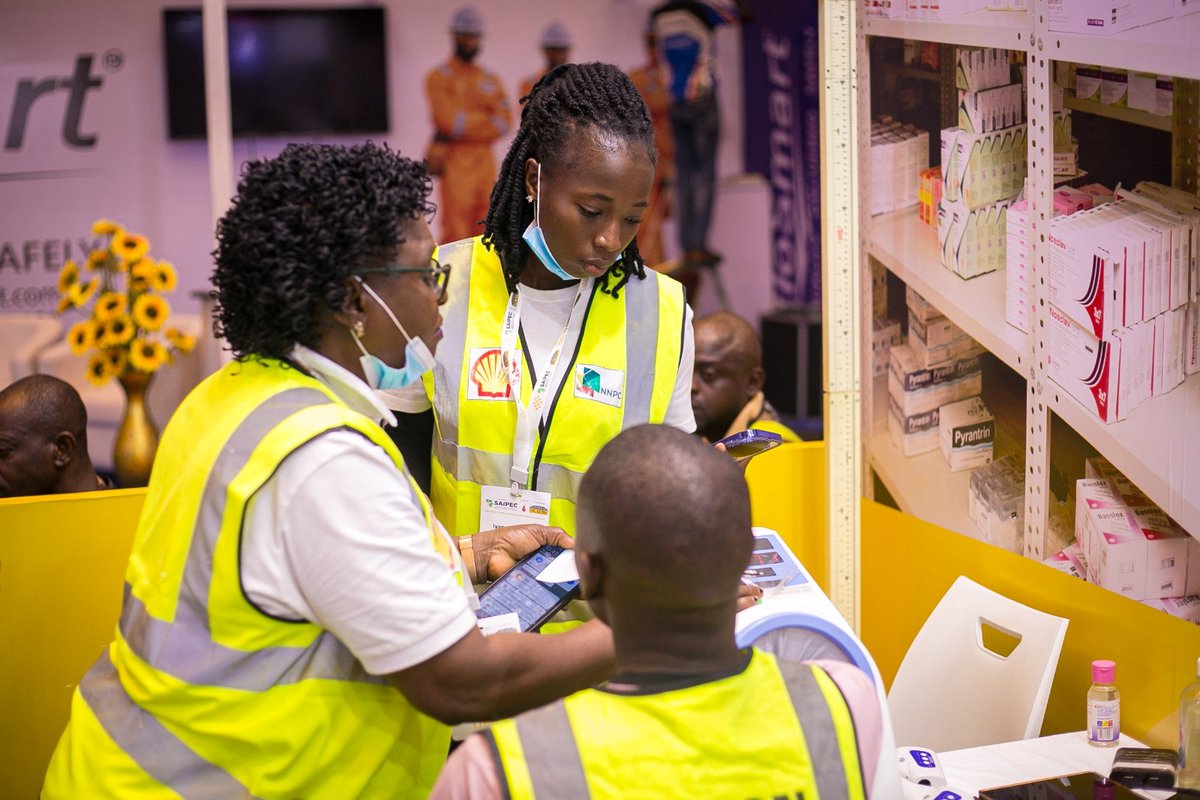 Shell_Nigeria's tweet photo. At the beautiful #SHELLBOOTH 

Well done to the best, special &amp; dedicated Shell Exhibitors and Health Staff for a fantastic impactful outing. Thank you for being at the forefront of providing premium Health Care services free to participants.

#ShellCares #ShellHealth #Petan https://t.co/TnnUdMNAWg