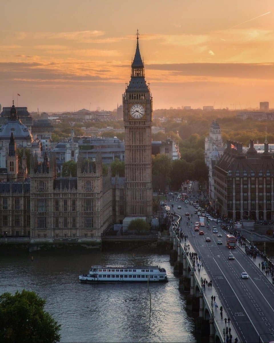 London_Pass's tweet photo. Q: What do these places have in common?⁠
⁠
🇬🇧 Westminster Abbey
🇬🇧 Tower Bridge
🇬🇧 View from the Shard
⁠
A: They're some of the most famous sights in London and they are ALL included on the #LondonPass: https://t.co/SVZA6wVsod
⁠
📸: antbuchet/IG https://t.co/fFWlxiwGOB