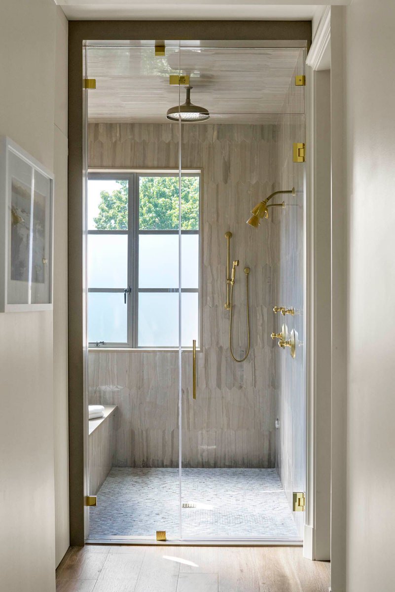 CoatsHomes's tweet photo. Making Friday even better with a #VirtualHomeTour. This is one of our most asked about projects, so we wanted to share a little tour of the inside! If you want to see more on this spectacular home comment "link" for the link to our video walkthrough! https://t.co/Iunh4oH4Hw