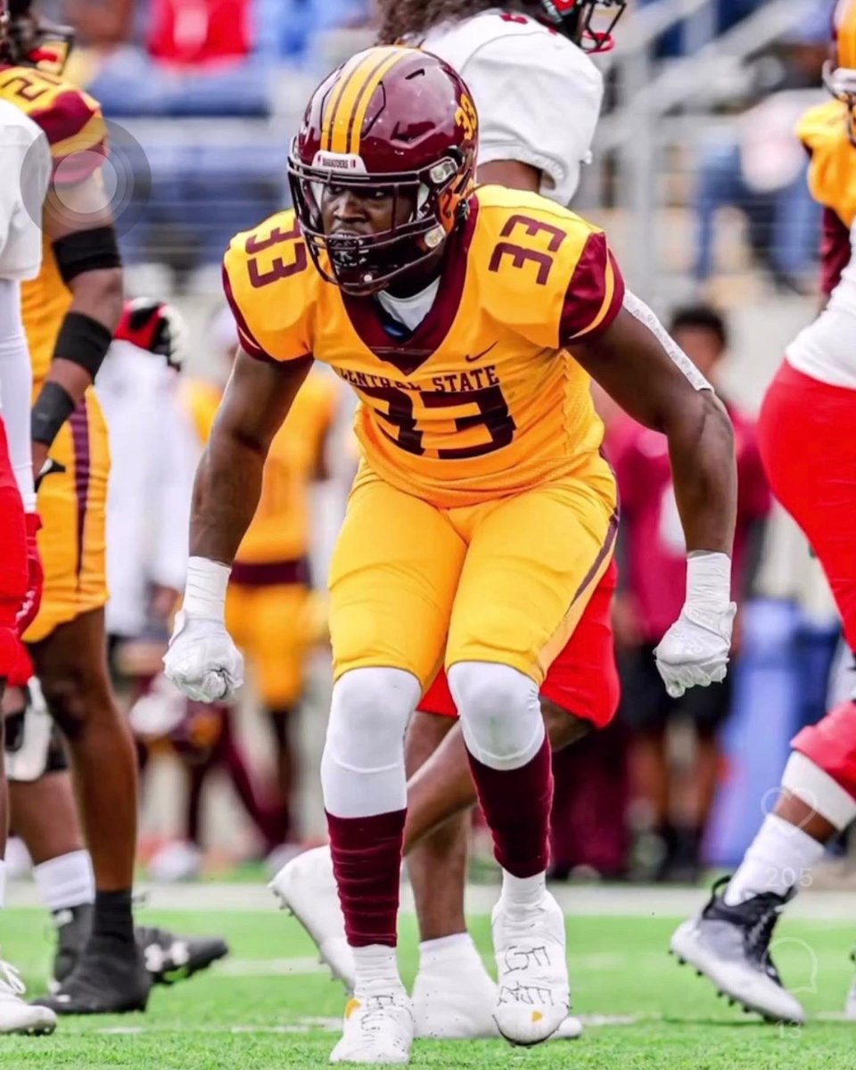 Jalil Lenore 🔥 Top Linebacker In Division II ᴴᴰ youtu.be/rnBqnhYGcZ0?si… via <a href="/YouTube/">YouTube</a>
