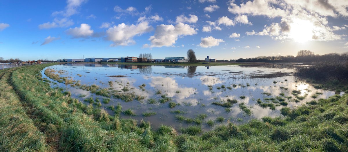 Last week’s particularly high tide at our Bridgwater Tidal Barrier site. These water levels are likely to increase with climate change, it's a good job the barrier scheme is underway!!! #bridgwatertidal
<a href="/kiergroup/">Kier Group</a> <a href="/atkinsrealis/">AtkinsRéalis</a> <a href="/RachelBurdenEA/">Rachel Burden</a> <a href="/EnvAgencySW/">Environment AgencySW</a>