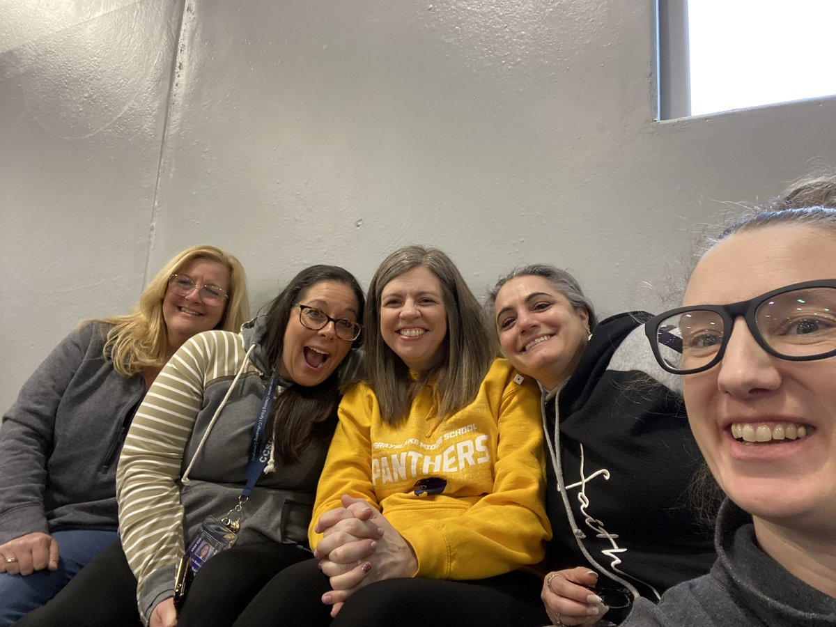 GMS teachers engaging at the Lake County Institute Day 2024 learning about the power of connections @DevinCHughes @CCSD46 #FeBRRuaryLakes