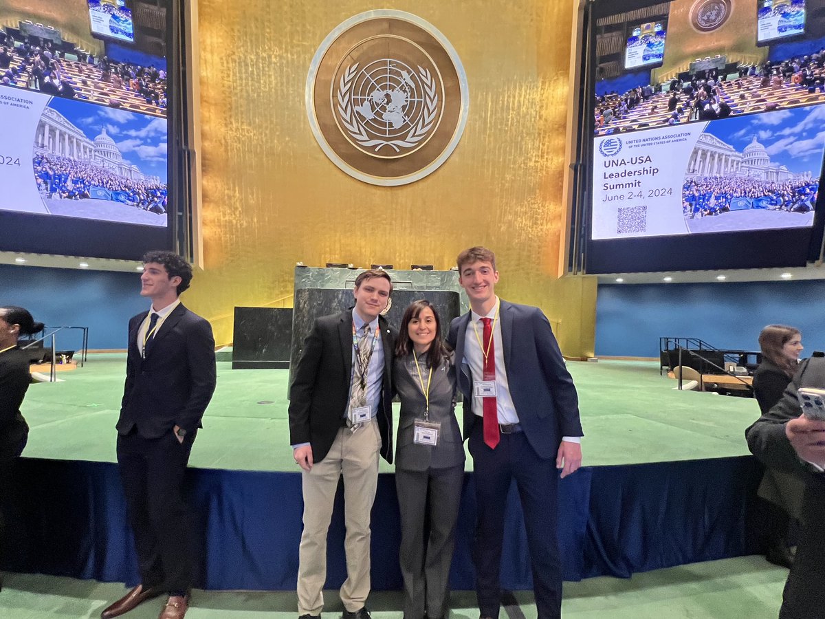 SLUHGlobalEd's tweet photo. Jr. Bills Quinn Apprill-Sokol and Drew Kapsak braving the cold weather to explore New York City and attend the Global Engagement Summit 2024. Such a great opportunity to hear from some inspiring and empowering HR activists. #UnitedNations #USAforUN #SLUH https://t.co/DMPMBMl7wS