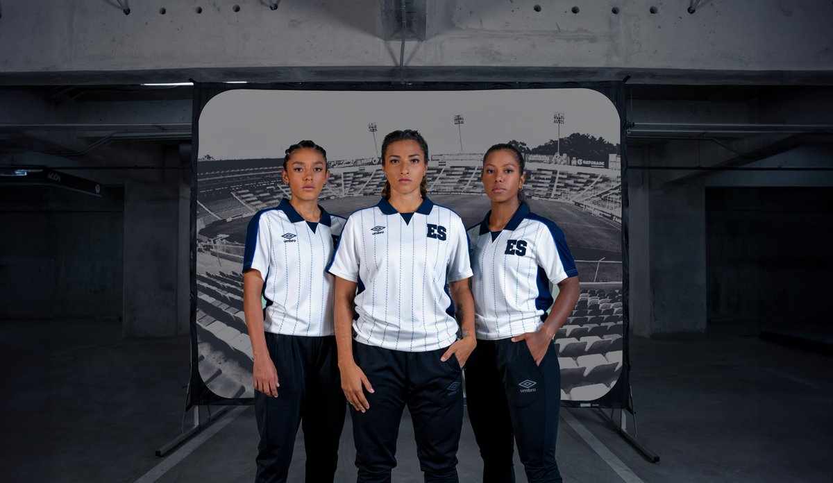 LaSelecta_SLV's tweet photo. 🤩 Conoce la edición especial de #LaSelecta
Puedes adquirir el Stock completo acá:
🌐 https://t.co/COVKguGHlH
#ElSalvador #SiempreNuestroHogar #SiempreElSalvador #Umbro #AlmacenesSiman https://t.co/ehal0MvZfY