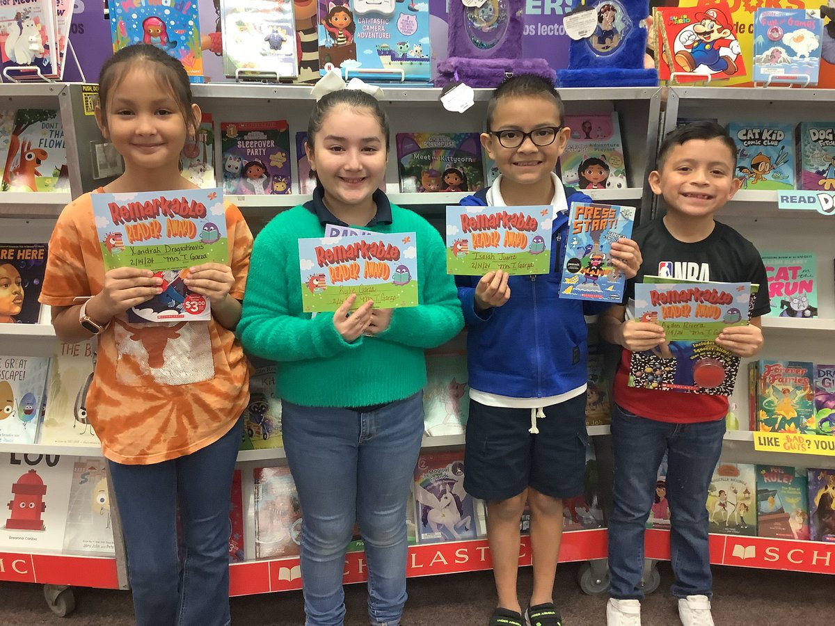 TinaGarza31's tweet photo. LRE congratulates our Remarkable Readers!!! They have earned OVER 100 AR points!  They were awarded a book from the book fair and a sweet treat!! Way to go Wranglers!
@LRE_Wranglers @LFCISDLibraries https://t.co/MMO05aIgCO
