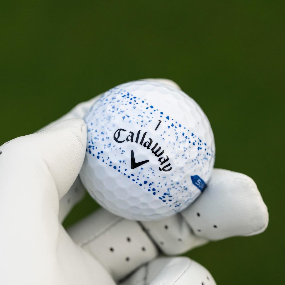 CallawayGolfEU's tweet photo. A new Supersoft design has landed! 🔥 Introducing Supersoft Splatter 360, available now in stores and online.

#Callaway | #Supersoft https://t.co/NDyL78qDIi