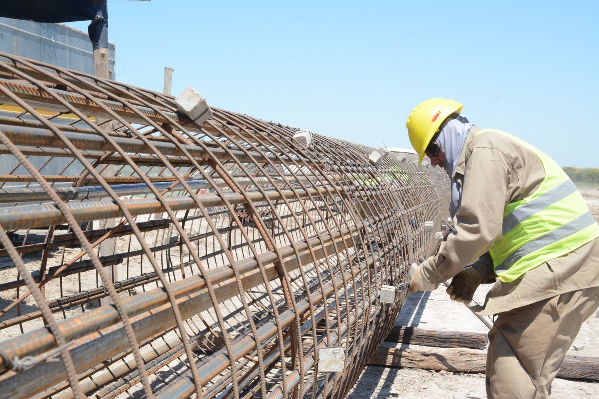 🏗️ El Gobierno de la Provincia saldó deudas con empresas, municipios y comunas para sostener la obra pública

El esfuerzo administrativo posibilitó darle continuidad a la obra provincial en un contexto económico difícil, y permitió que muchas empresas reciban el cobro de