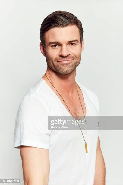 reply with "?" and i'll give you a random theme.

I got "your favs wearing white"