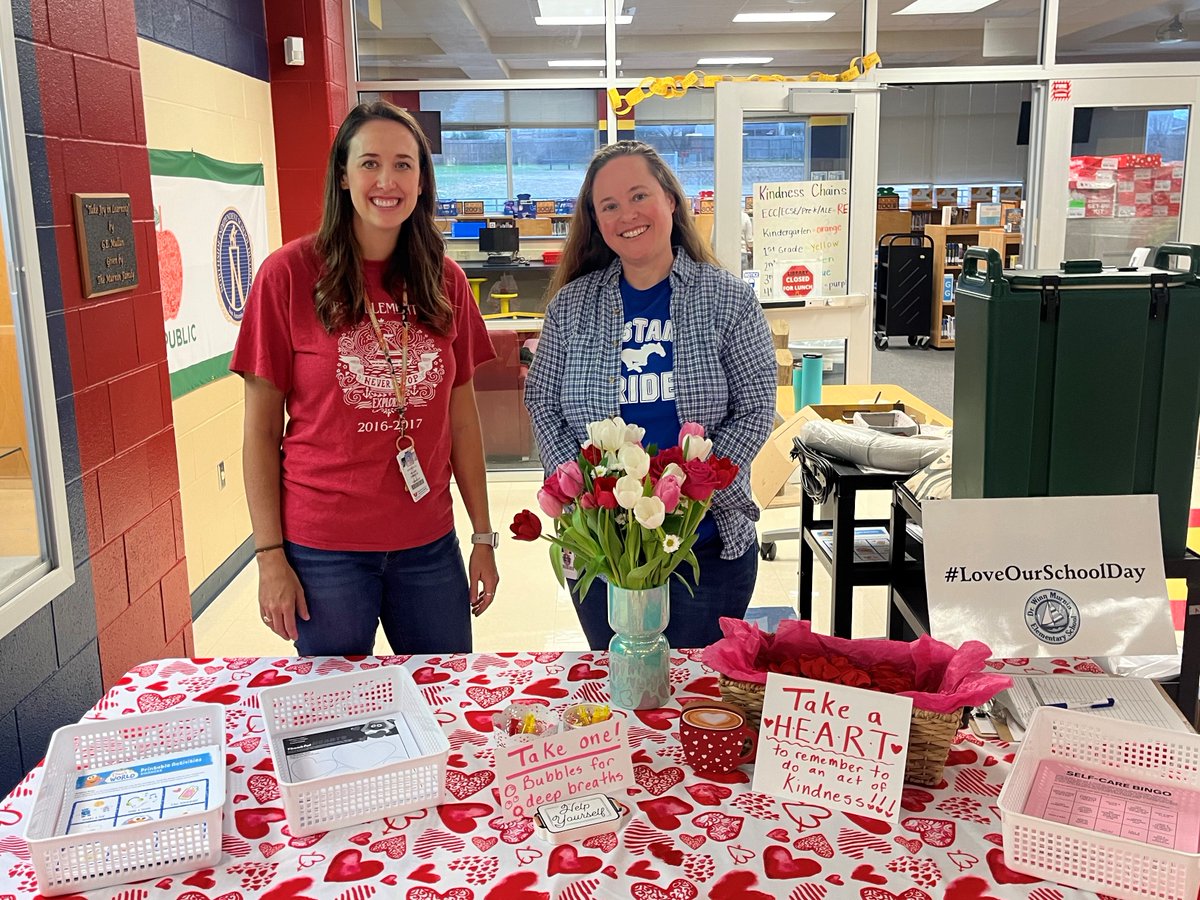 m_chadick's tweet photo. Counselor Kindness Pop-up was a great way to end RAK week @NISDMurnin! @NISDCounseling @MrsTaylorNISD https://t.co/I5wQVoBq7n