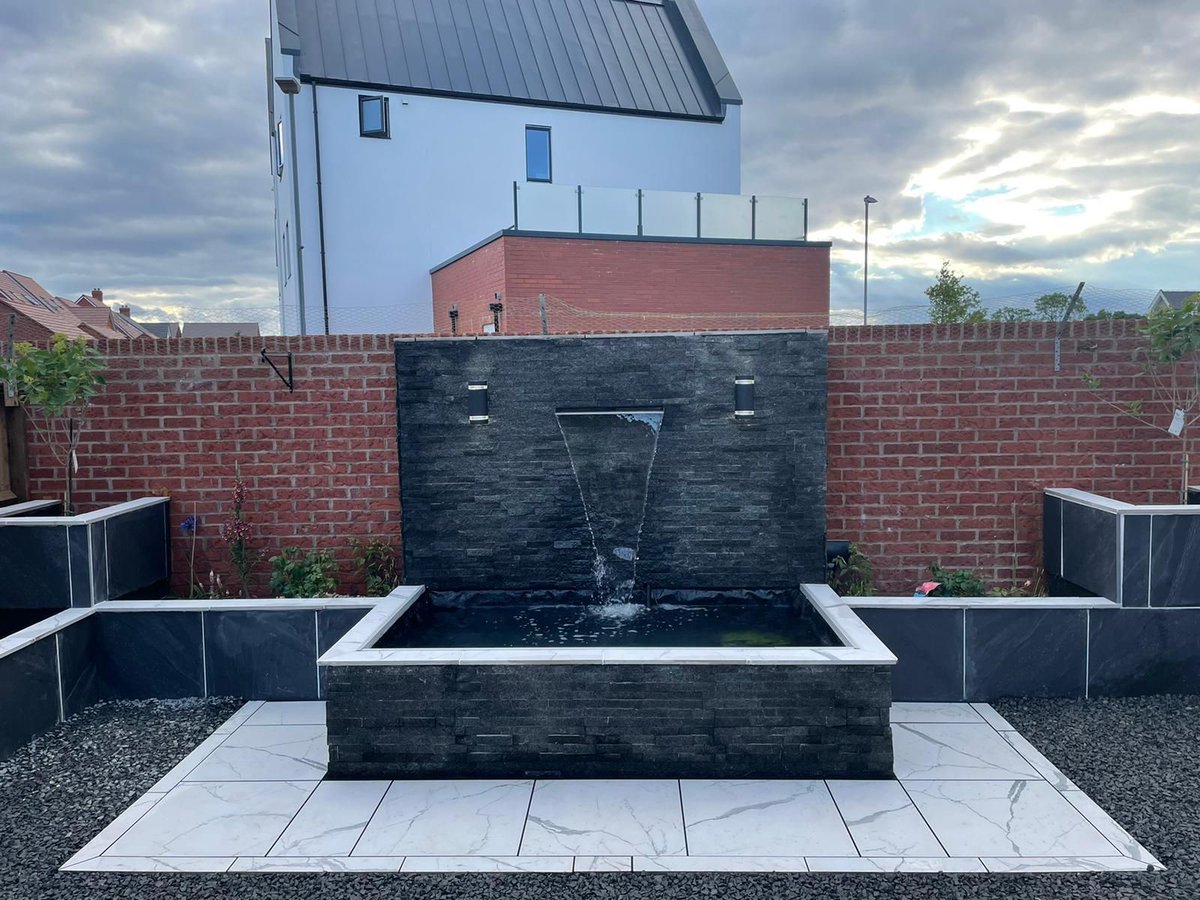 StoneNPorcelain's tweet photo. 📷Wanting to add a touch of luxury to your garden? Our 'Marble White 600x600 is the perfect choice!📷
Only £12 per piece...
Message for more info, or contact us by:
📷 01744 304545
📷 https://t.co/mN4irPOv78
📷 info@stoneandporcelain.co.uk
#LandscapingUK #OutdoorDesign https://t.co/xRiztGBuMk