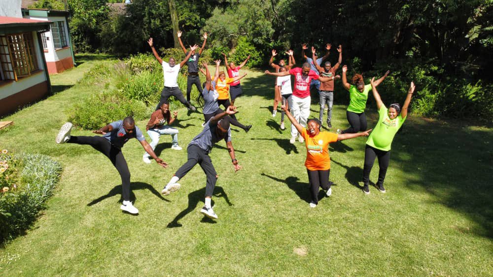 ZimRightsLIVE's tweet photo. #ZimRightsTeam closing the week in style. Thank you all for giving meaning to our work. Have a lovely weekend. We have something special for you next week. #AshesRosesRights  @accountlabzw https://t.co/RmmgyQJ1qF