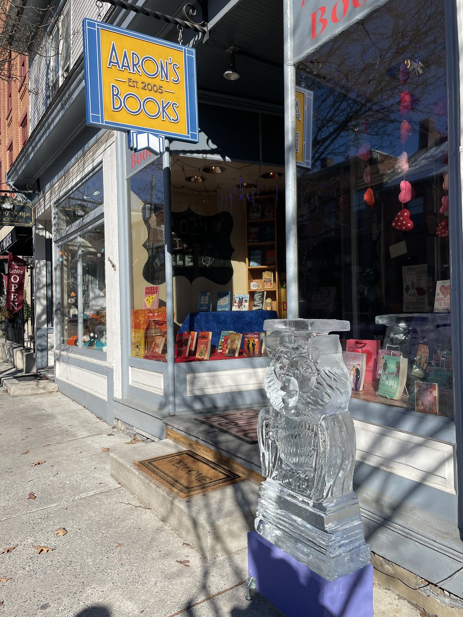 If I were an ice owl, I would definitely hang by the bookstore <a href="/AaronsBooks/">AaronsBooks</a>