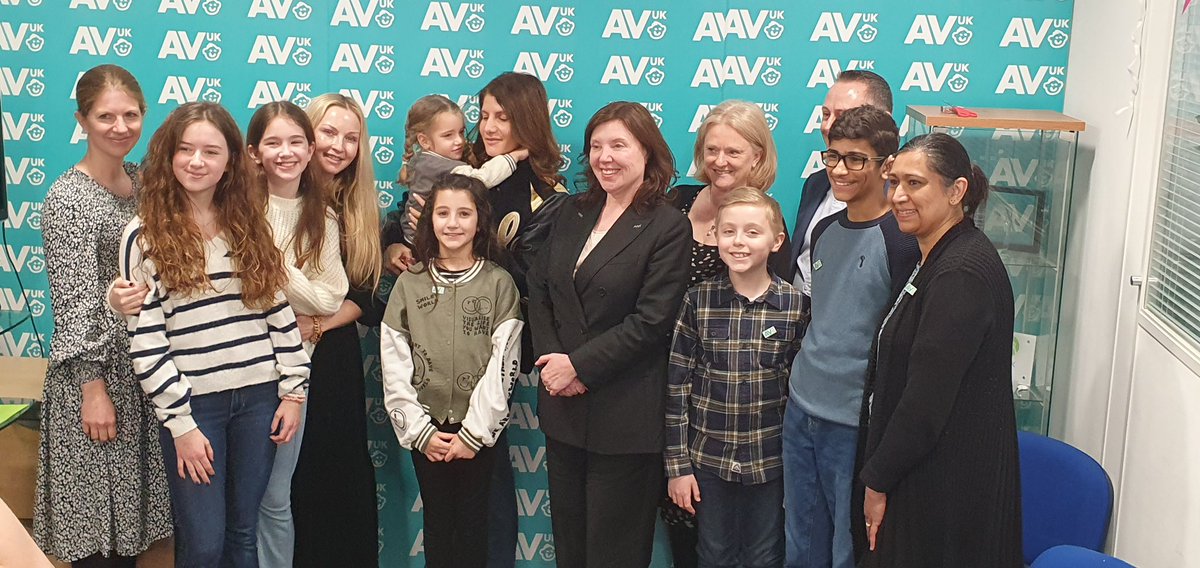 AnitaGrover's tweet image. Thank you @ChildrensComm @Rachel_deSouza for listening &amp;amp; talking with deaf children &amp;amp; their families about what matters to them. We must have higher expectations, challenge outdated perceptions and invest in early and effective support. @AuditoryVerbal #HearUsNow