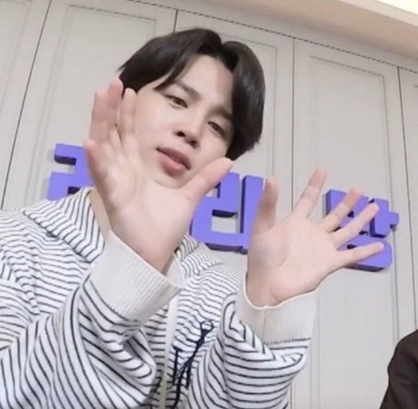 funnyjimin1's tweet photo. MY HONEST REACTION https://t.co/Me3gZOa9F6