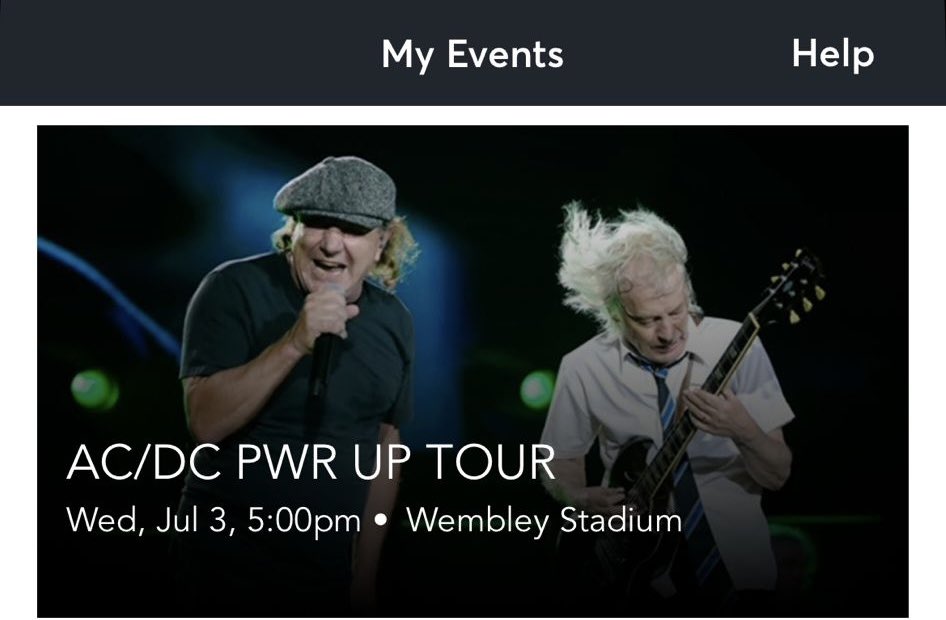 #fridayfeeling Quite excited!!! 🎸🎸🎸🤟🏻🤟🏻🤟🏻 @jessicarutter24 @acdc