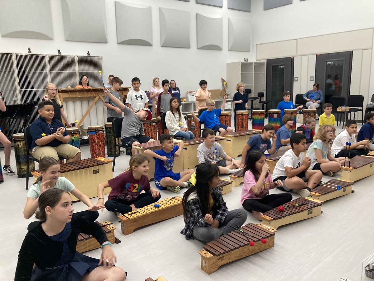 Mrs. Colon tweet media