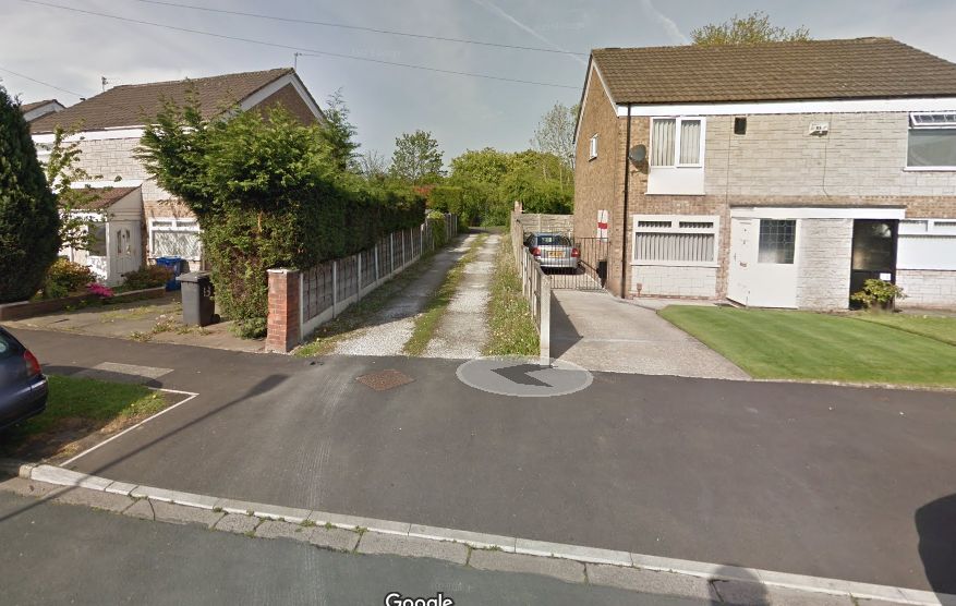 Did you know Tyldesley had a Medieval building with a Moat? 

New Hall moated site is a scheduled monument in Tyldesley, Greater Manchester, England. 

It includes a moat and an island platform on which a modern house has been built. 

The more you know...