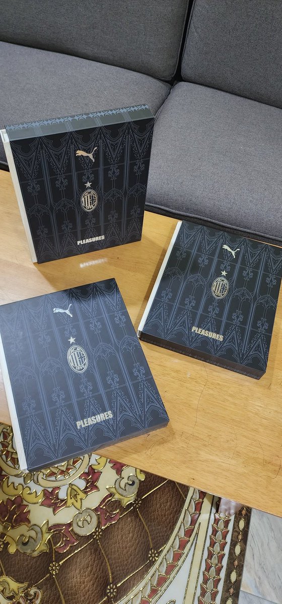 Tenjioda's tweet photo. player issue
milan 4th boxset ultrweave
L XL XXL 
3250k
pm/wa081294046486 https://t.co/HizqILsW7L