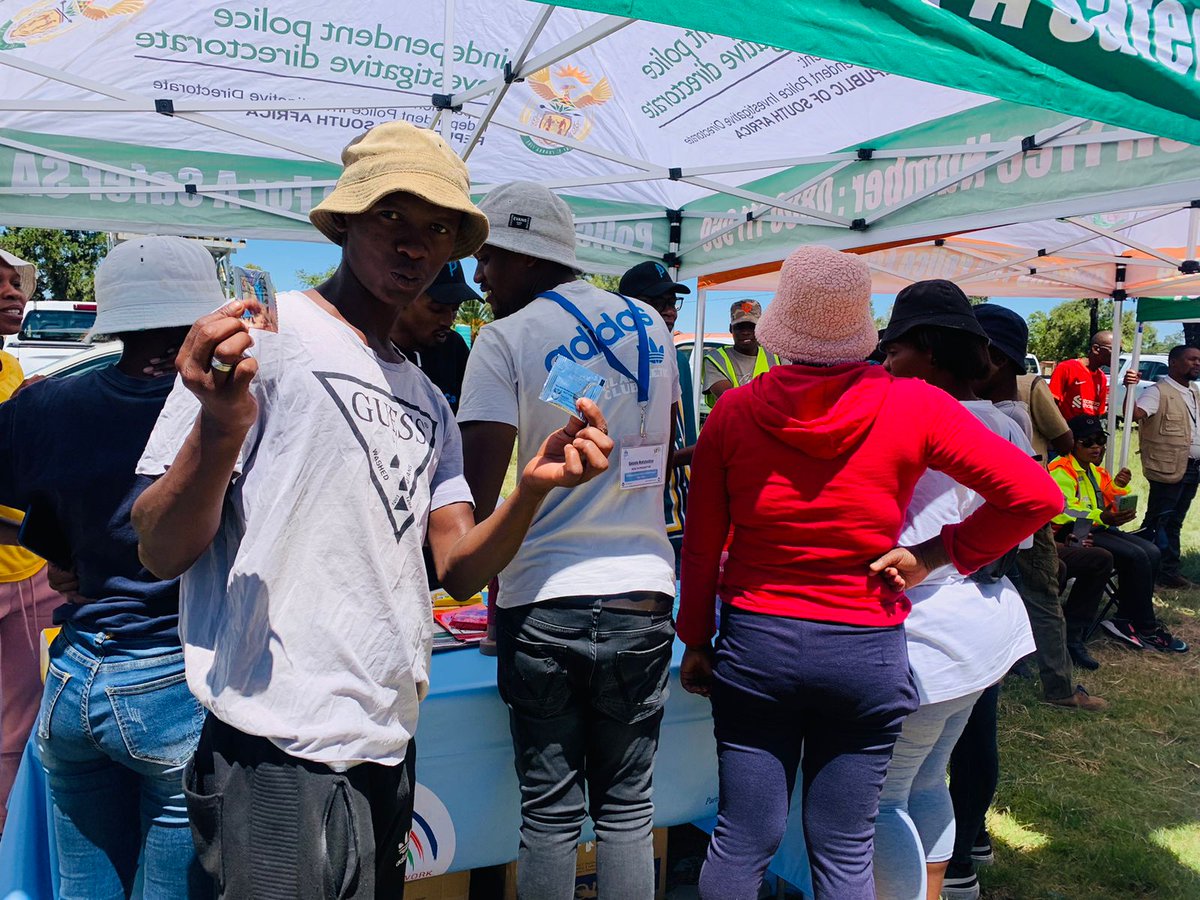 PSH_SRHR's tweet image. IPID event at the Thaba Nchu Community Hall to interact with the community regarding their law enforcement challenges. Engage with our PSH Bloemfontein team until 14h00 today and give your health and wellness a boost as well. #BecauseWeCan #SEF #workforcommongood #empoweringlives
