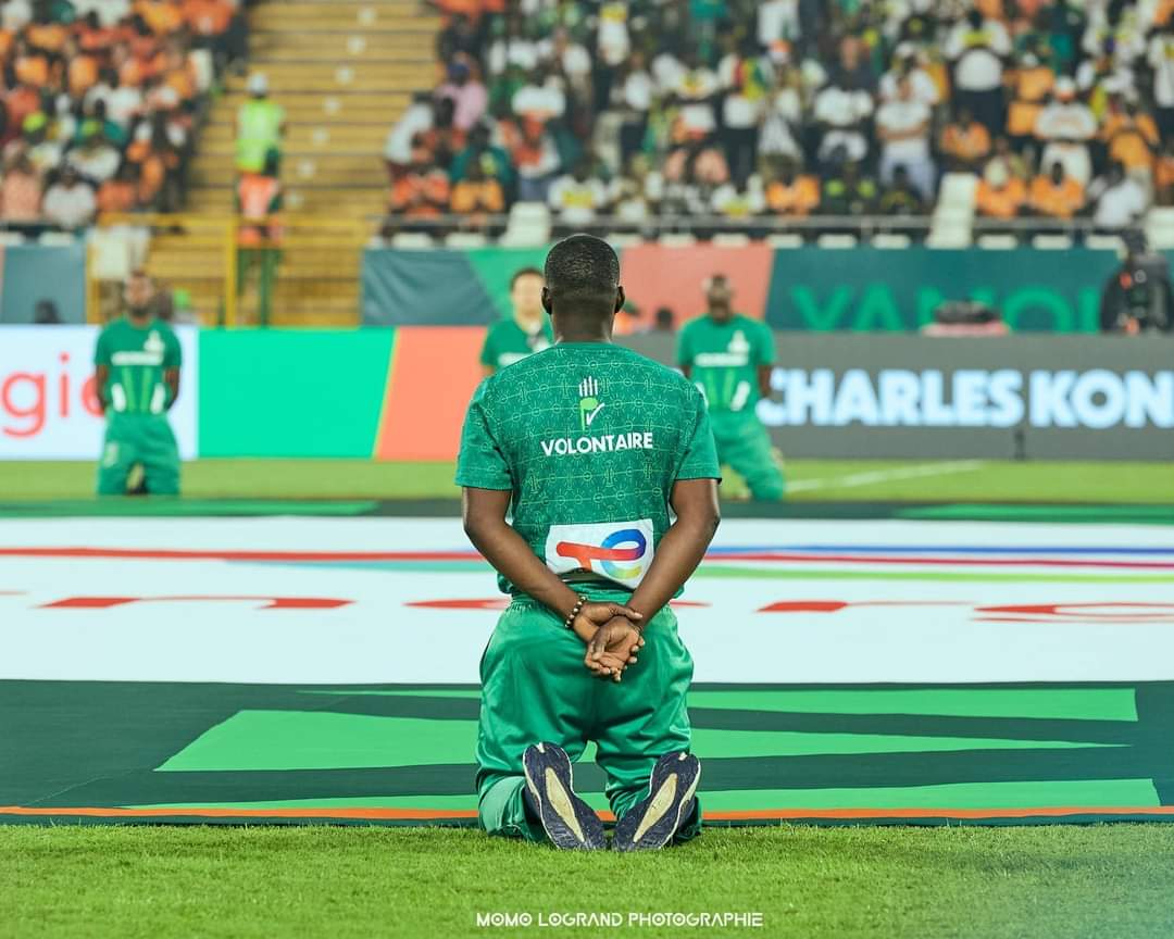 luca_varan's tweet photo. 🟢 LES VOLONTAIRES 

La meilleure CAN de l’histoire a été réalisé en majeur partie garce a ces personnes de l'ombre qui ont sacrifié leurs temps ,leurs sommeil pour la Réussite de cette compétition !

Merci encore à vous ❤️❤️👏🏽👏🏽👏🏽🙏

📸 : MOMO Logrand photographie https://t.co/ySqTsDKdsX