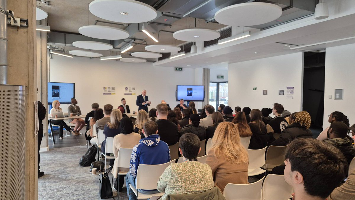 UniNorthants's tweet photo. #BisFest24 has started, part of #ChangingFuturesWeek, we're hearing from local business leaders, workshops on business and our poster competition. Opening today is Nick Hewer star of The Apprentice.
#UON #ChangingFuturesWeek #Uninorthants https://t.co/MgwBGIntCN