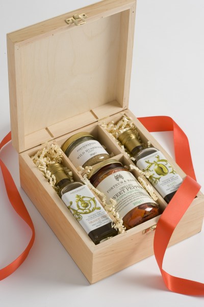 polmacuk's tweet image. What are the key benefits of wood based gourmet food packaging? bit.ly/49zCXTS #foodpackaging #packagingfood #packagingsolutions #gourmetfood