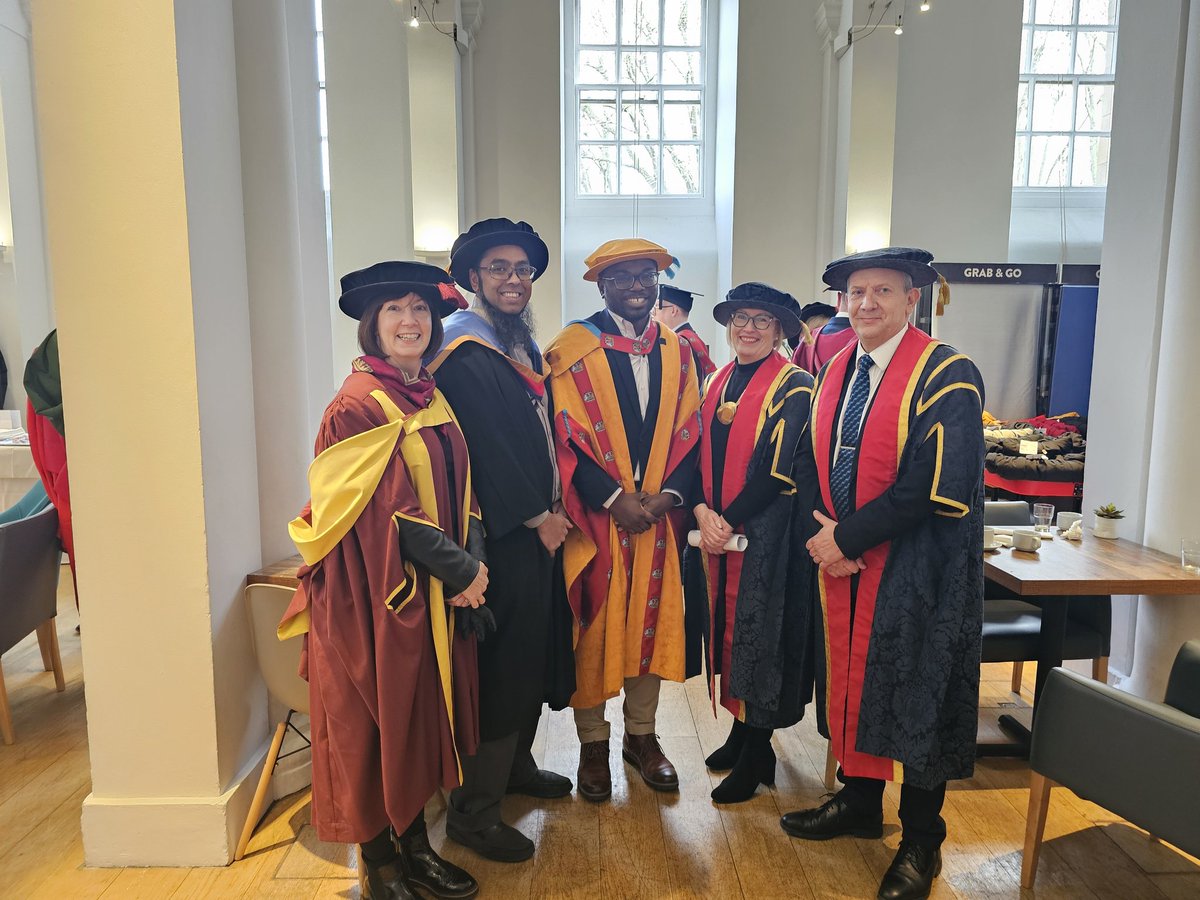 abankethomas's tweet photo. Late post but important one!! Last month, I had the incredible honour to return to my previous stumping ground @UniofGreenwich. The occasion was the first ever graduation of students on the MSc Global Health Management programme, which I developed and nurtured while at the #University.🙌🏾🙌🏾🙌🏾

When I heard the course called out for the first time, my heart skipped a bit. I realised it did not exist before, and I had helped create something new and something that has clearly now outlived my time at the University. I am really humbled by this!!🙏🏾

The really heroes though are the students who were part of the first cohort - each with a different story but all filled with resilience! I am so proud of you all!!🥰👏🏾👏🏾👏🏾I look forward to the many exciting things you will make of your career now!! Thank you for allowing us to be a little part of it.🙏🏾

 #PublicHealth #ProudToBeGRE #EducationWithoutBoundaries