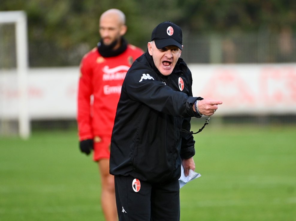 sscalciobari's tweet photo. ⚪️🔴 #BARFER // #Iachini : «Siamo in fase di decollo, il lavoro è l’unica via. Abbiamo margini di miglioramento, ma non molto tempo. Voglio una squadra dominante ed equilibrata; l’unico metro di valutazione è il campo»
⤵️
https://t.co/1hPAT9K03Y
•
#SSCBari #legaB #seriebkt https://t.co/SU5euQjrPf