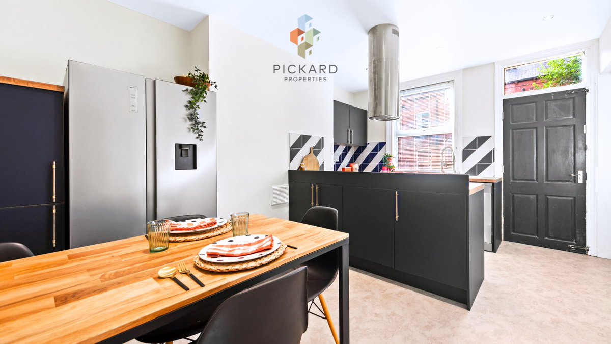 Pickard Properties has been renting student houses for over half a century. With a vast knowledge of the Hyde Park and Headingley areas, Pickard's is a trusted landlord you can rely on. Look at their student houses today: bit.ly/40LROaM #pickardproperties #hydepark