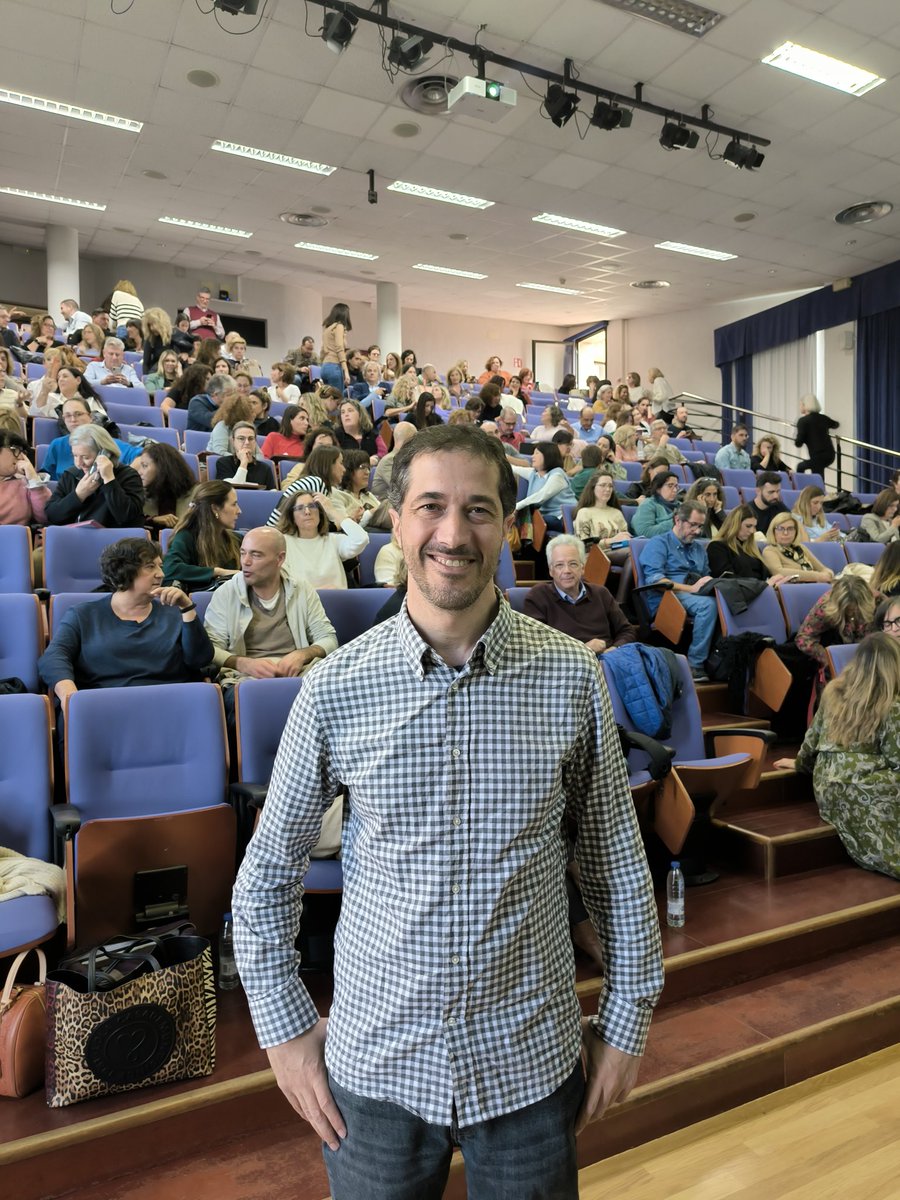 📓Consell de Gestió d'Atenció Primària de Mallorca

✅ Ponència de <a href="/DiegoVillalon/">diego villalon</a>  treballador social i cofundador de <a href="/FundacionMQI/">Fundación MÁS QUE IDEAS</a> 

🗨️  🔗 "Si tenim cura de la comunicació som més capaços de connectar amb la gent"
#ambtusomap
#apalteucostat