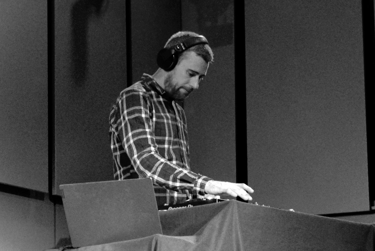 Amazing night at the Philharmonic Music Room presented by <a href="/MELLOWTONEclub/">Mellowtone</a> with music from <a href="/serioussam1980/">Serious Sam Barrett</a> , spoken word from <a href="/Plazzybag/">plazzy bag</a> &amp; DJ Jonnie O'Hare 🎶 💜