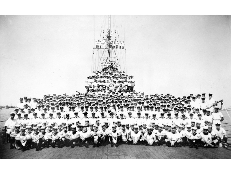 A week before Pearl harbour. 645 men would die on the HMAS Sydney. Fighting The Kriegsmarine Kormorron.