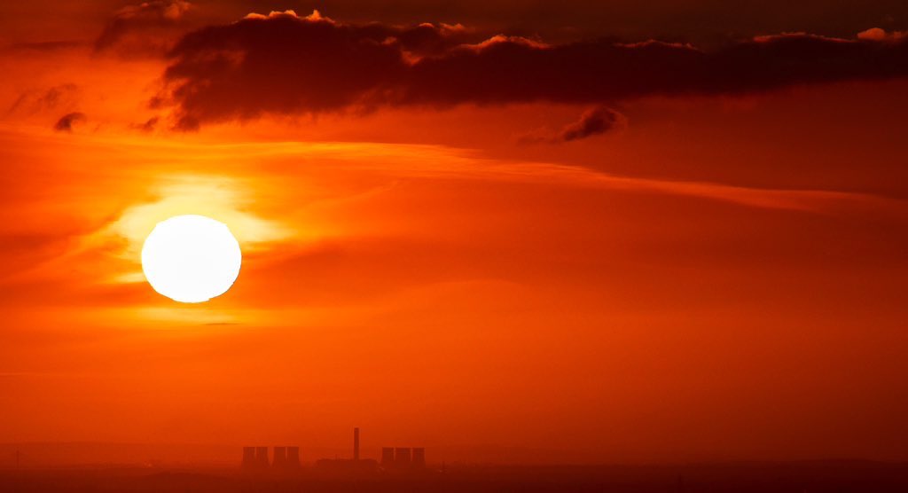 And warmer evenings #sunsetphotography <a href="/OPOTY/">Outdoor Photography</a> <a href="/TGOMagazine/">The Great Outdoors</a> <a href="/AP_Magazine/">Amateur Photographer</a> <a href="/CanonUKandIE/">Canon UK and Ireland</a>