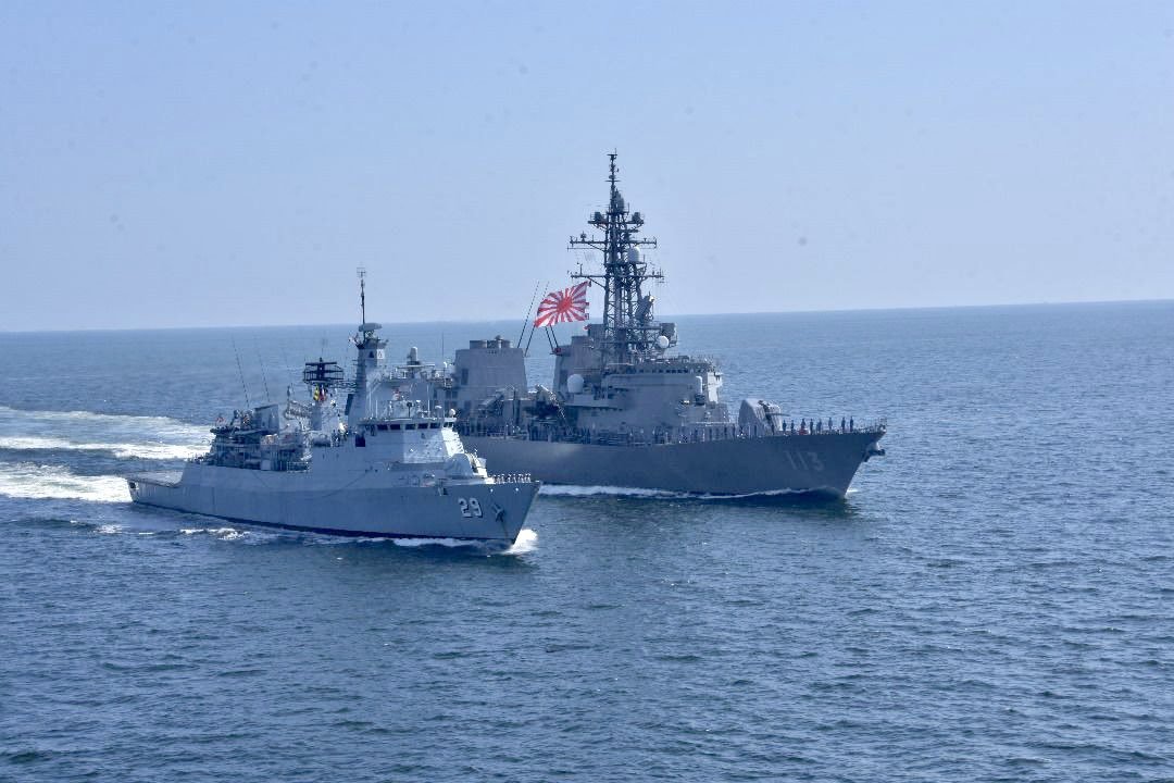 #MalaysiaNavy conducts #PASSEX with #Japan in #MalaccaStrait #JMSDF 

navyrecognition.com/index.php/nava…