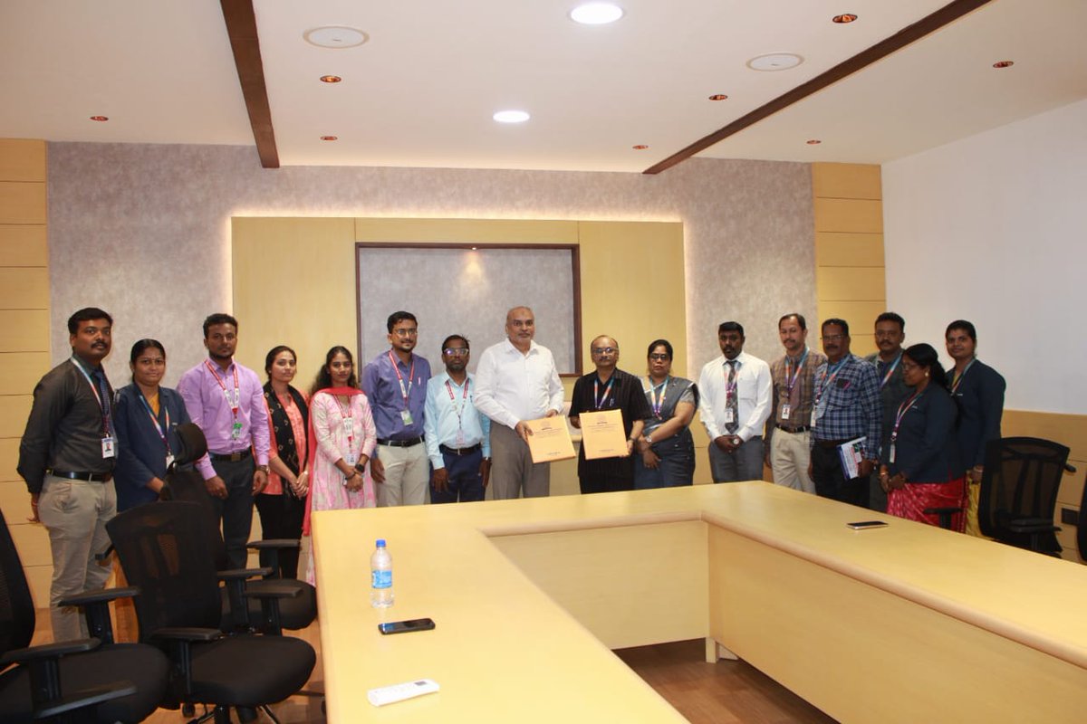 uniqueMEPengg's tweet photo. 🤝 Exciting News Alert! 🎓 We're Happy to announce the signing of a game-changing Memorandum of Understanding (MoU) with Dhanalakshmi  Srinivasan Engineering college! 📝 #MoU #Partnership #Collaboration #HigherEducation #Innovation https://t.co/W6MCnAcijX