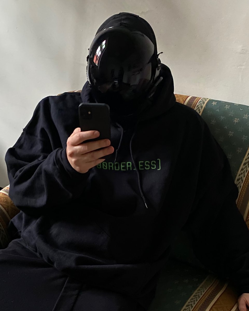 b0rder1ess's tweet photo. Hey fam! Just got this mask for @nft_paris, channeling my inner @daftpunk vibes. 

I want to see your mask photos and hear the stories behind them. Don't hold back – it's the story that counts, not just the mask ;) 

1) The top 10 most liked posts will receive a $100 giveaway in MATIC.

2) The most captivating stories/photos in the comments will get something special from the b0rder1ess team. 

Winners will be contacted February 21st. 

Also, if you spot me at NFT Paris, come over for a chat and some champagne and maybe secure a spot on the WL. 🕳️⚪️ஃ

#b0rder1essXguy