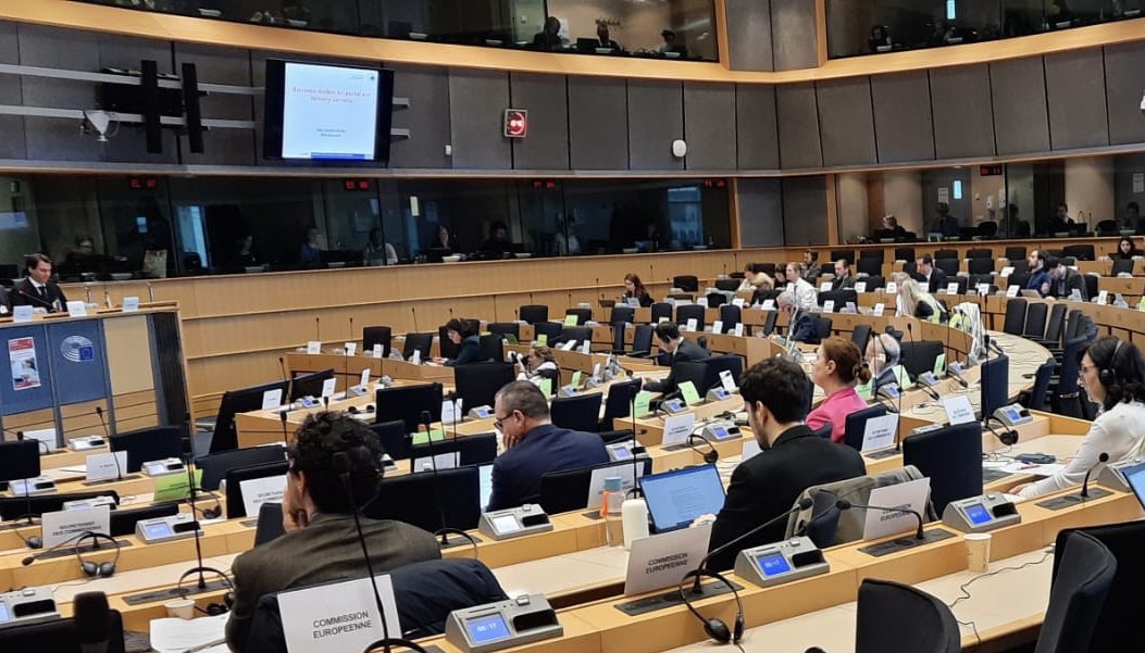 SzebenyB's tweet image. @PostEurop this week at @Europarl_EN #TRAN workshop on “The suitability of existing post and parcel delivery legislation”, chaired by @KarimaDelli.  #PostEurop and its Members ready to actively contribute to the related exchanges, also in the next 2024-2029 #EU political cycle!