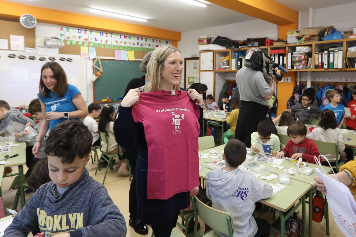 🔬💻 Más de 5.000 estudiantes descubren en #Navarra el mundo de la ciencia y la tecnología con talleres interactivos

#YoQuieroSerCientífica

📎 Info: navarra.es/es/-/nota-pren…