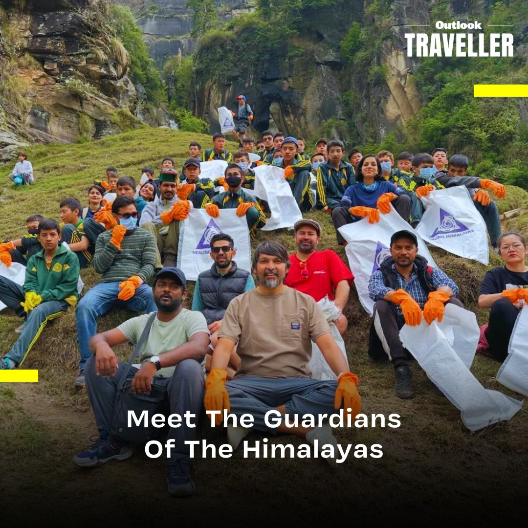 #CelebratingIndia | Meet Pradeep Sangwan and his dedicated team of volunteers who have cleared waste from the foothills of the Himalayas. @healinghimalaya @iPradeepSangwan #OutlookTraveller #HealingHimalayas #HealingHimalayasFoundation #HHF outlooktraveller.com/editors-picks/…