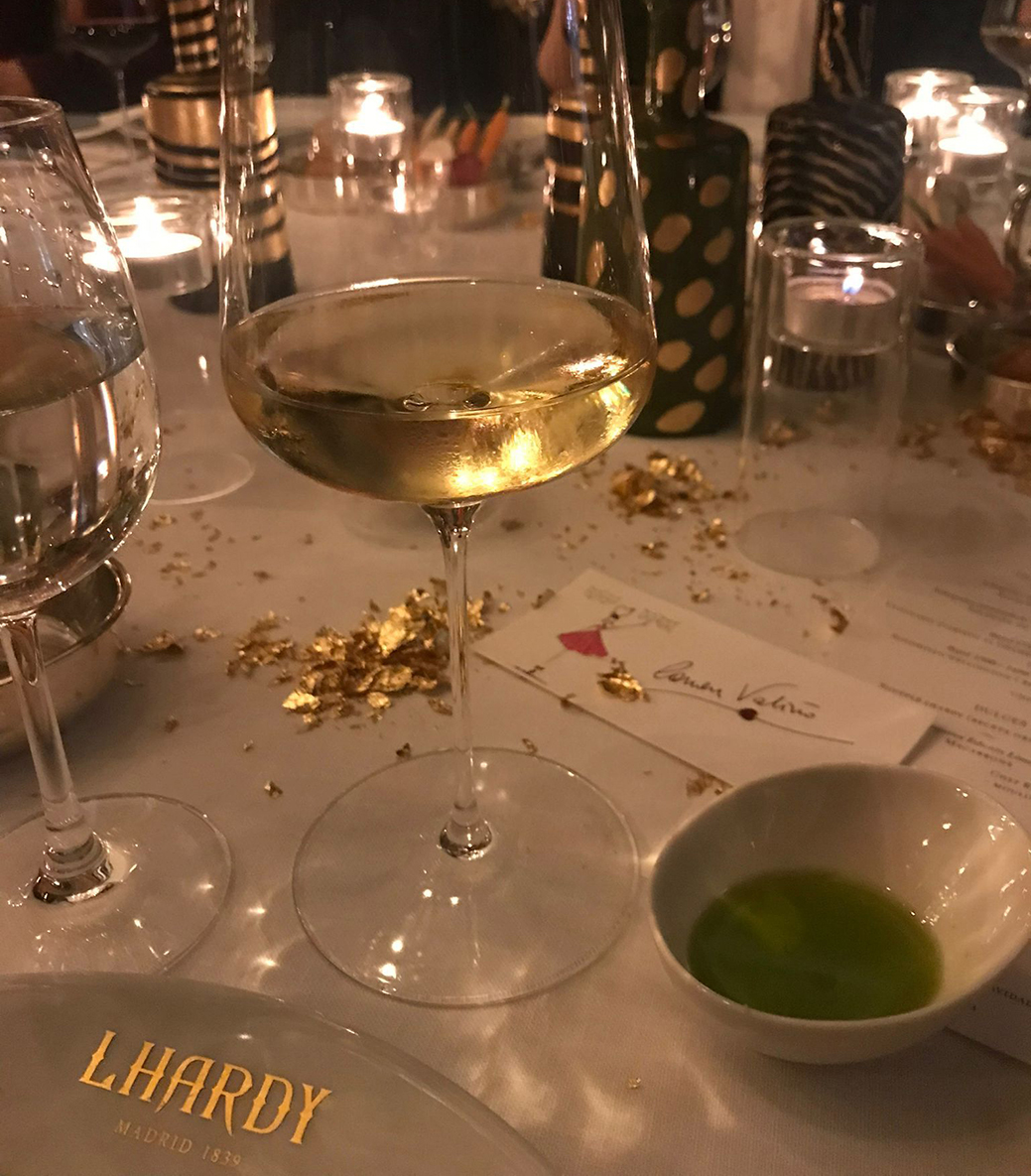 Una noche de exquisitez y elegancia en la presentación de Priordei en el icónico restaurante Lhardy @casalhardy de #Madrid. Sabores que encantan, momentos que perduran.

Conoce todos nuestros aceites en priordei.com

@Priordei - Aceite vírgen extra del #Priorat