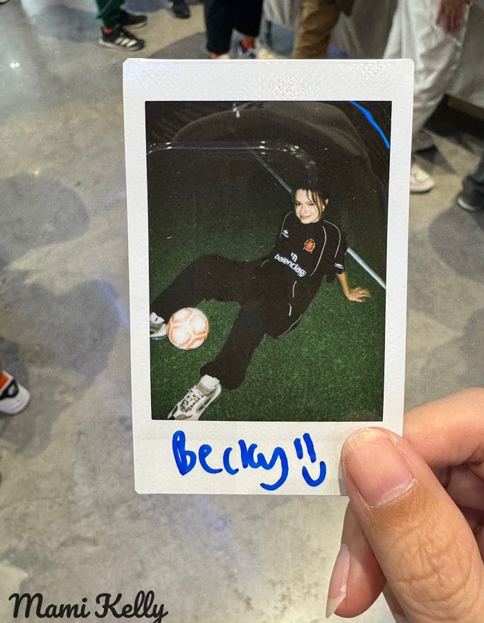 Phi_August's tweet photo. TRIED BUT NOT MAMI TODAY😌
TRIED BUT NOT MAMI TODAY😌
TRIED BUT NOT MAMI TODAY😌
TRIED BUT NOT MAMI TODAY😌

JUV STAY IN LOVE WITH BECBEC 
#BELOVEDREBECCA
#beckysangels https://t.co/5s83XkT8bT