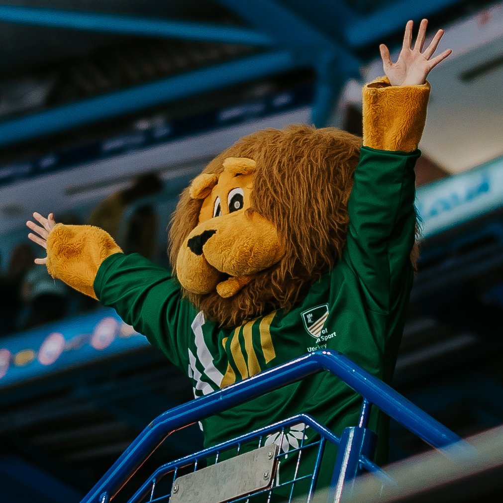 UoNSport's tweet photo. #NottsVarsity ๐ | This one is for the fans ๐
We loved having you with us at the #NottsVarsity Ice Hockey this week ๐
๐๏ธThis series is already shaping up to be a tasty one, make sure to get your tickets for the rest of the series
๐https://t.co/F0yTFkTRku
#WeAreUoN // ๐๐ https://t.co/wHIcp6CNkO